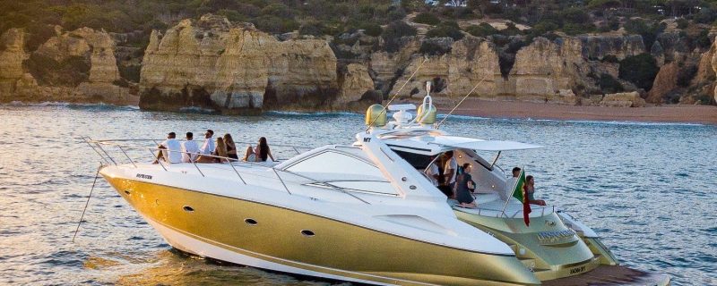 6930-explore-the-coastline-of-the-algarve-1612284238