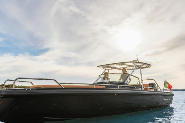 Lancha motora privada en Lagos