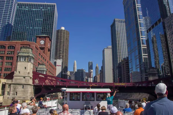 Boat Tour in Chicago 1