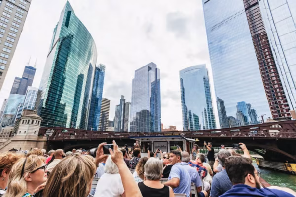 Boat Tour in Chicago 2