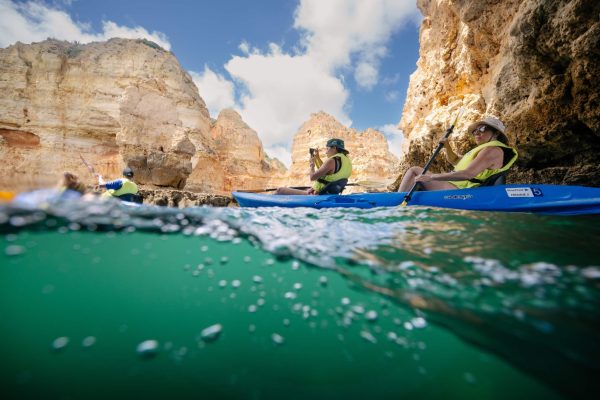 Passeio de caiaque na Ponta da Piedade