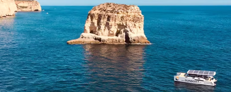 Ecocatamarán Sunboat a Benagil